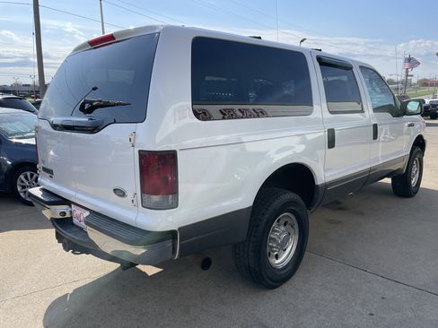 Used 2003 Ford Excursion XLT image 5