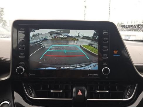 Used 2022 Toyota C-HR Limited FWD image 17