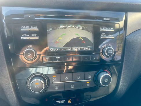 Used 2018 Nissan Rogue Sport S w/ S Appearance Package image 23
