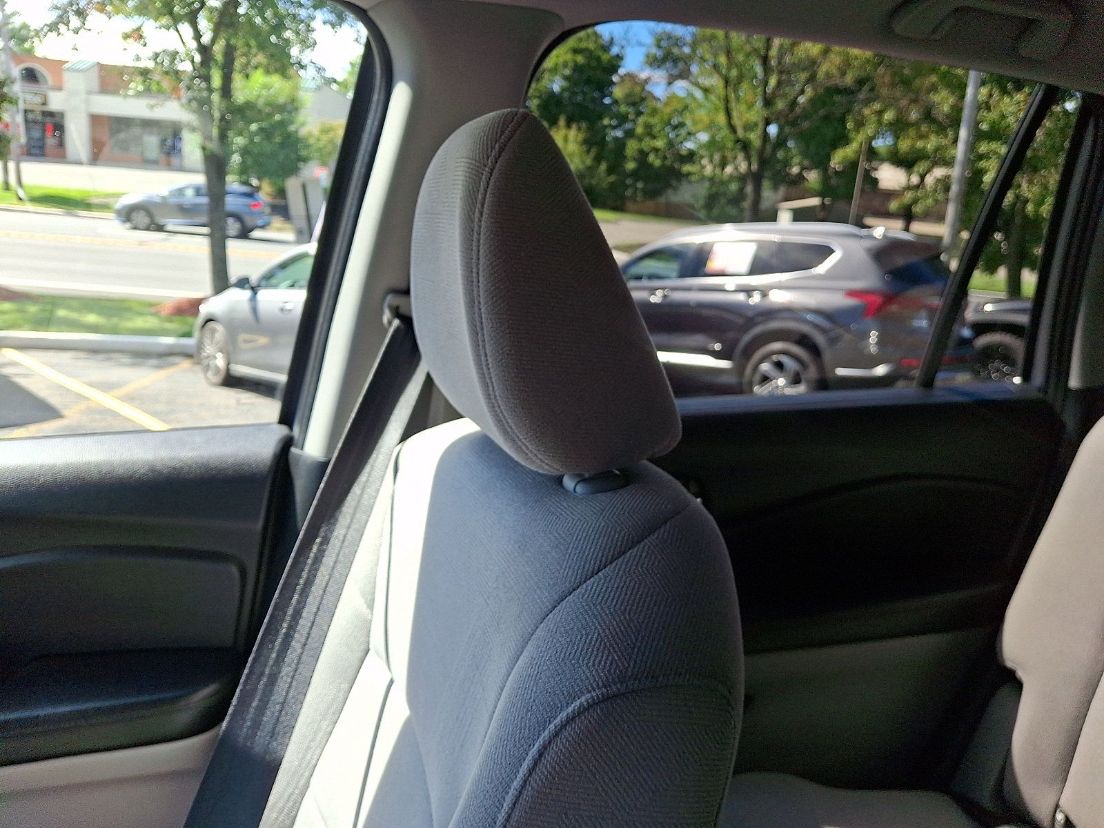 Used 2019 Honda Pilot EX image 17