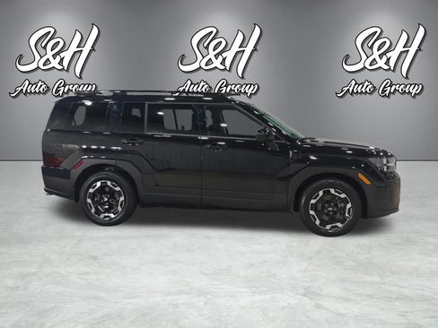Used 2025 Hyundai Santa Fe SEL FWD image 18
