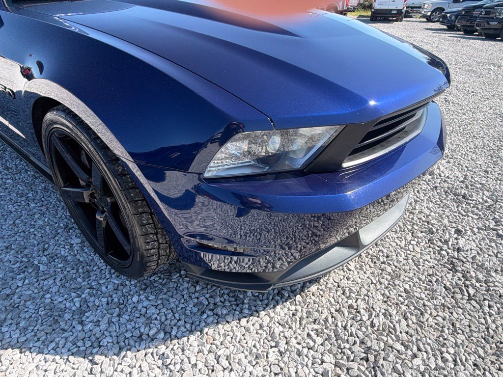 Used 2011 Ford Mustang GT RWD image 12