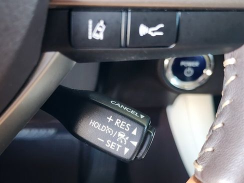 Used 2019 Lexus RX 450h AWD w/ Navigation Package image 41