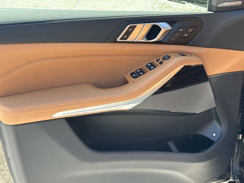 New 2026 BMW X5 xDrive50e w/ Executive Package image 26