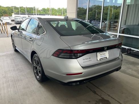 Certified 2023 Honda Accord EX image 19