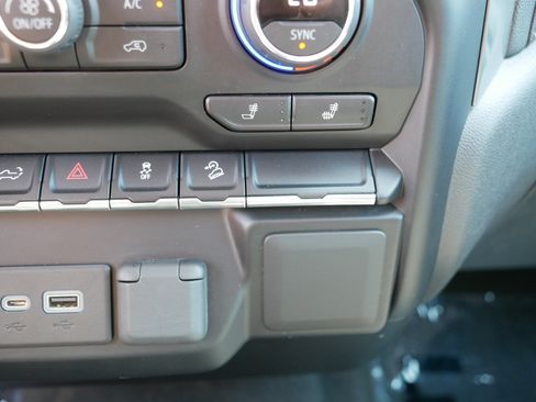 Used 2020 Chevrolet Silverado 1500 RST AWD/4WD image 32