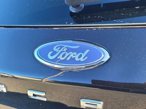 Certified 2025 Ford Escape ST-Line image 7