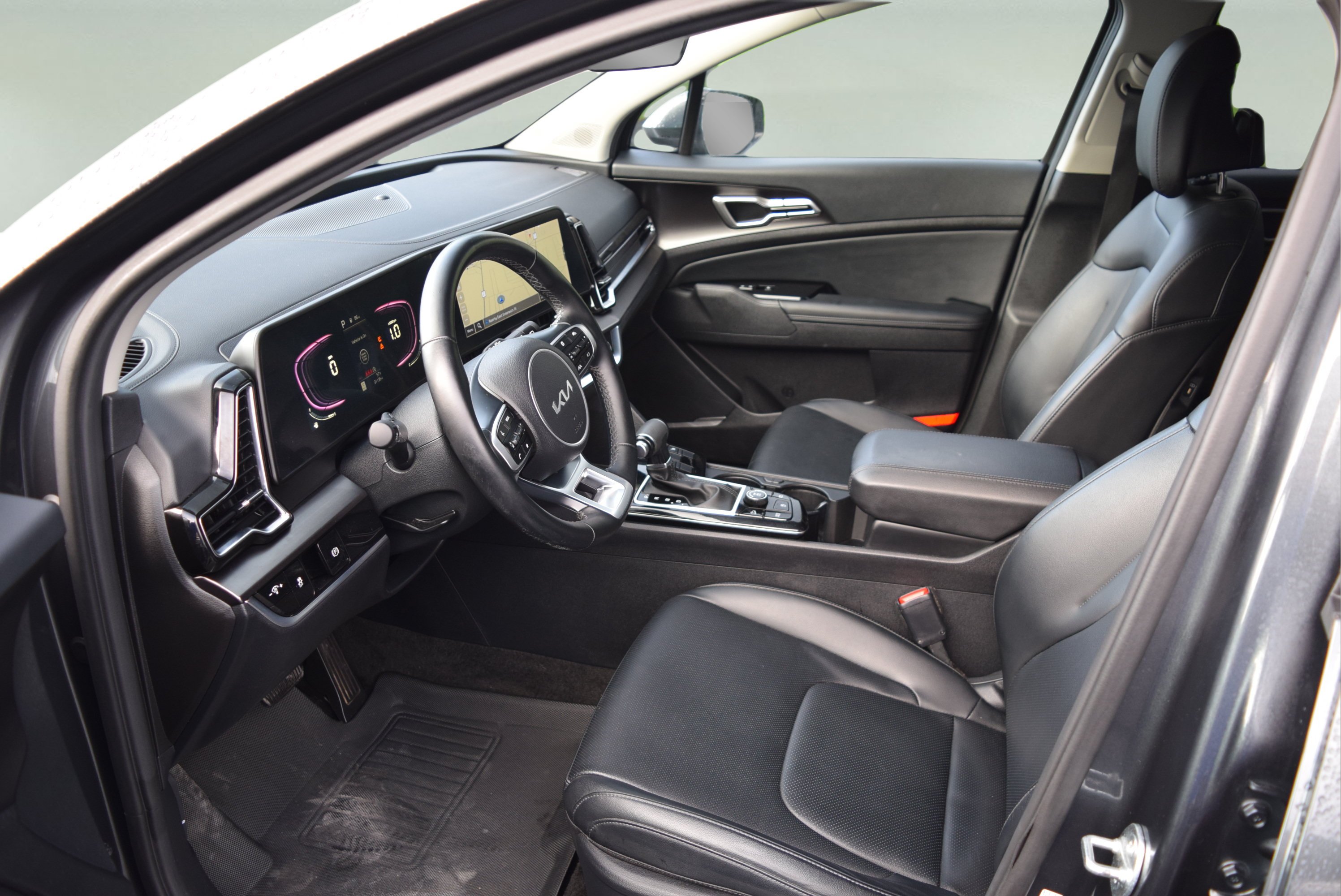 Used 2024 Kia Sportage EX AWD/4WD image 9