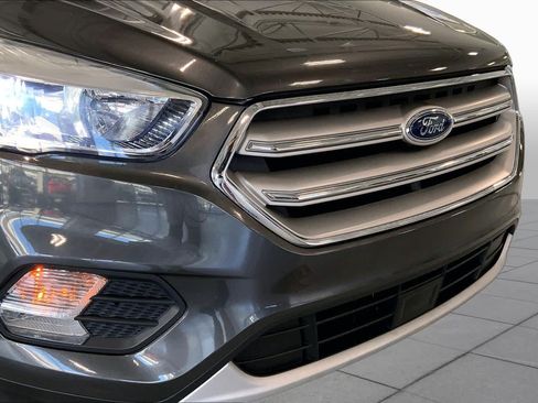 Used 2019 Ford Escape SE FWD image 32