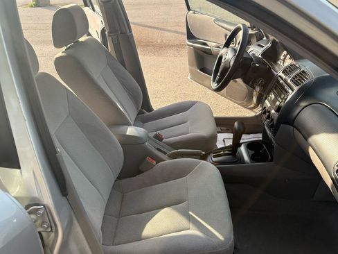 Used 2003 MAZDA Protege FWD image 19
