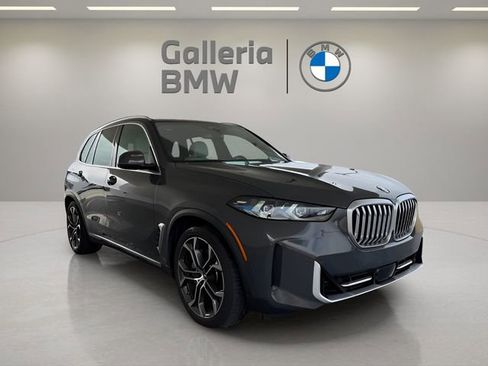 Used 2024 BMW X5 xDrive50e w/ Premium Package image 4