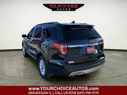 Used 2016 Ford Explorer XLT w/ Equipment Group 202A image 3