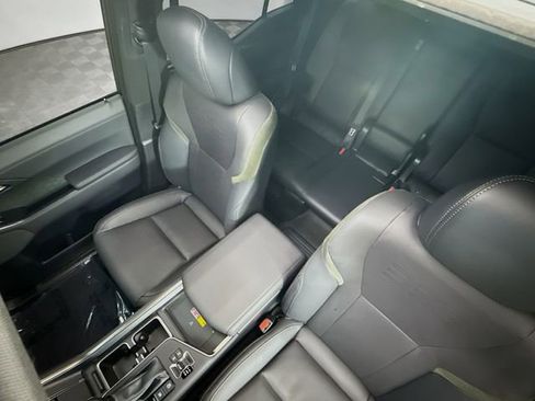 Used 2024 Lexus GX 550 image 23