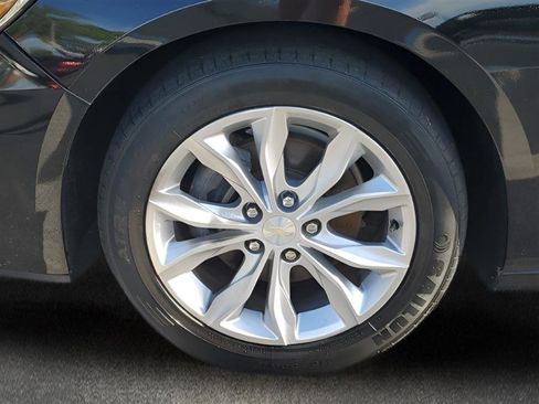 Used 2020 Chevrolet Malibu LT w/ Leather Package FWD image 28