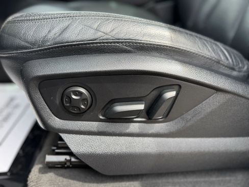 Used 2018 Audi Q7 3.0T Prestige w/ Prestige Package image 23