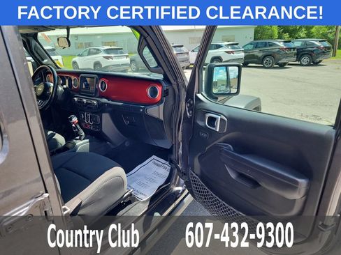 Used 2021 Jeep Wrangler Unlimited Rubicon AWD/4WD image 31