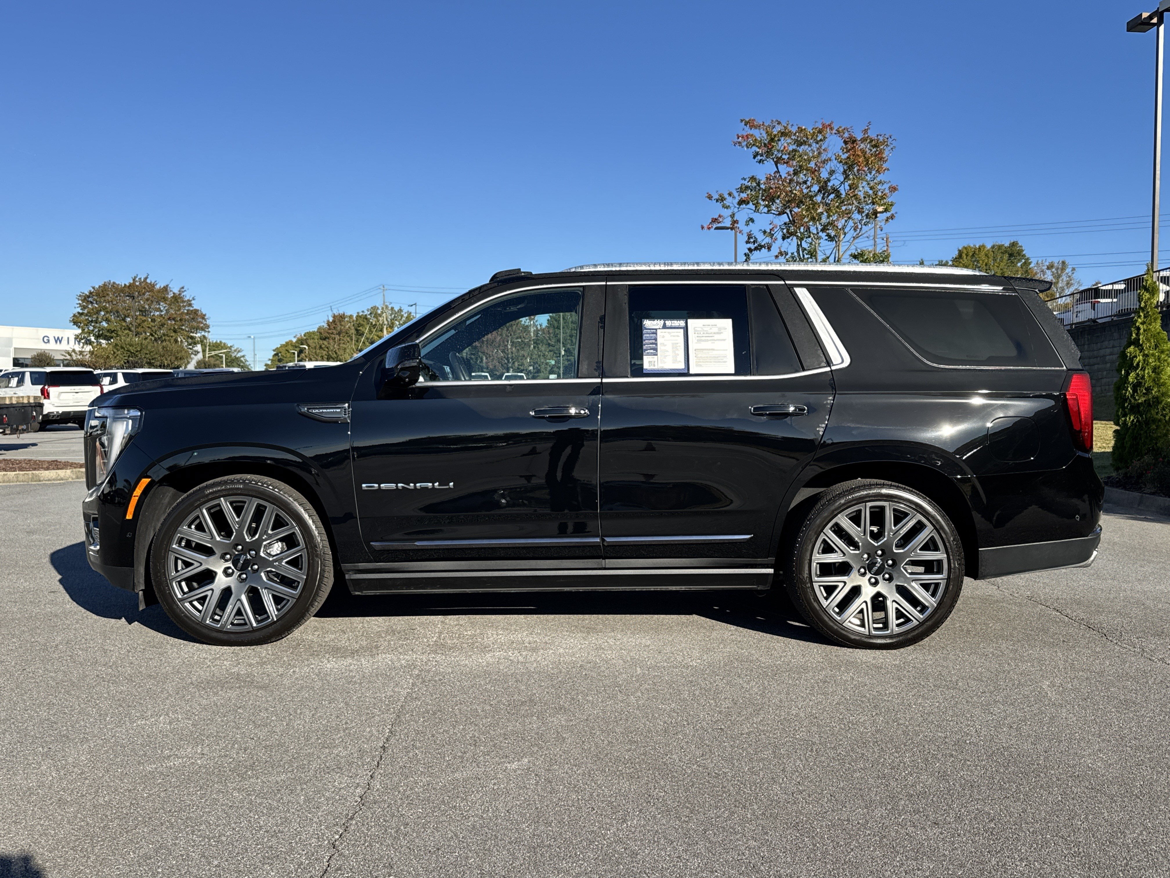 Used 2026 GMC Yukon Denali Ultimate AWD/4WD image 7