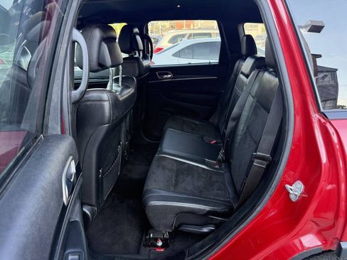 Used 2017 Jeep Grand Cherokee Trailhawk AWD/4WD image 24