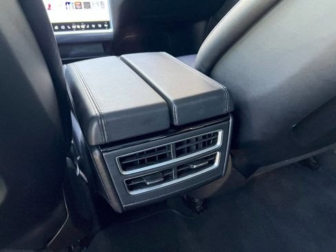 Used 2013 Tesla Model S image 19