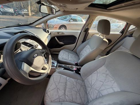 Used 2011 Ford Fiesta SE w/ 202A Rapid Spec Order Code image 16