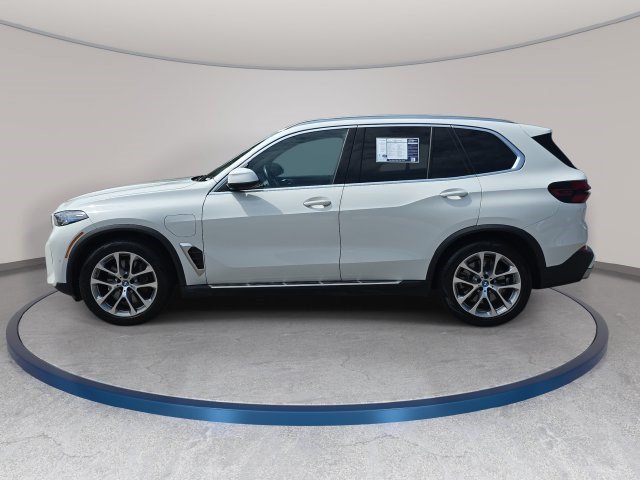 Used 2025 BMW X5 xDrive50e AWD/4WD image 7