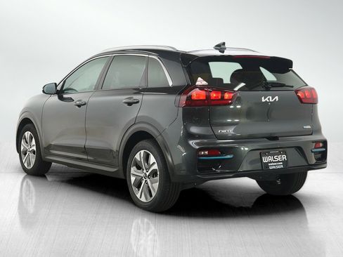 Used 2022 Kia Niro EX w/ Cold Weather Package image 3