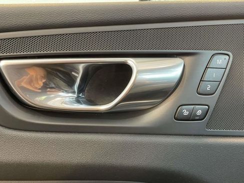 Used 2023 Volvo XC60 B5 Plus w/ Climate Package AWD/4WD image 35