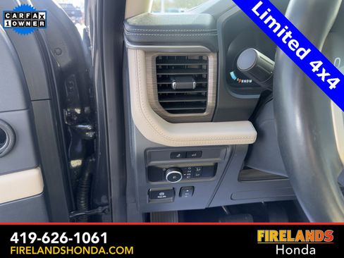Used 2022 Ford Expedition Limited image 16