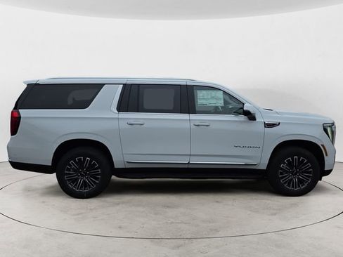 Used 2026 GMC Yukon XL Elevation AWD/4WD image 6