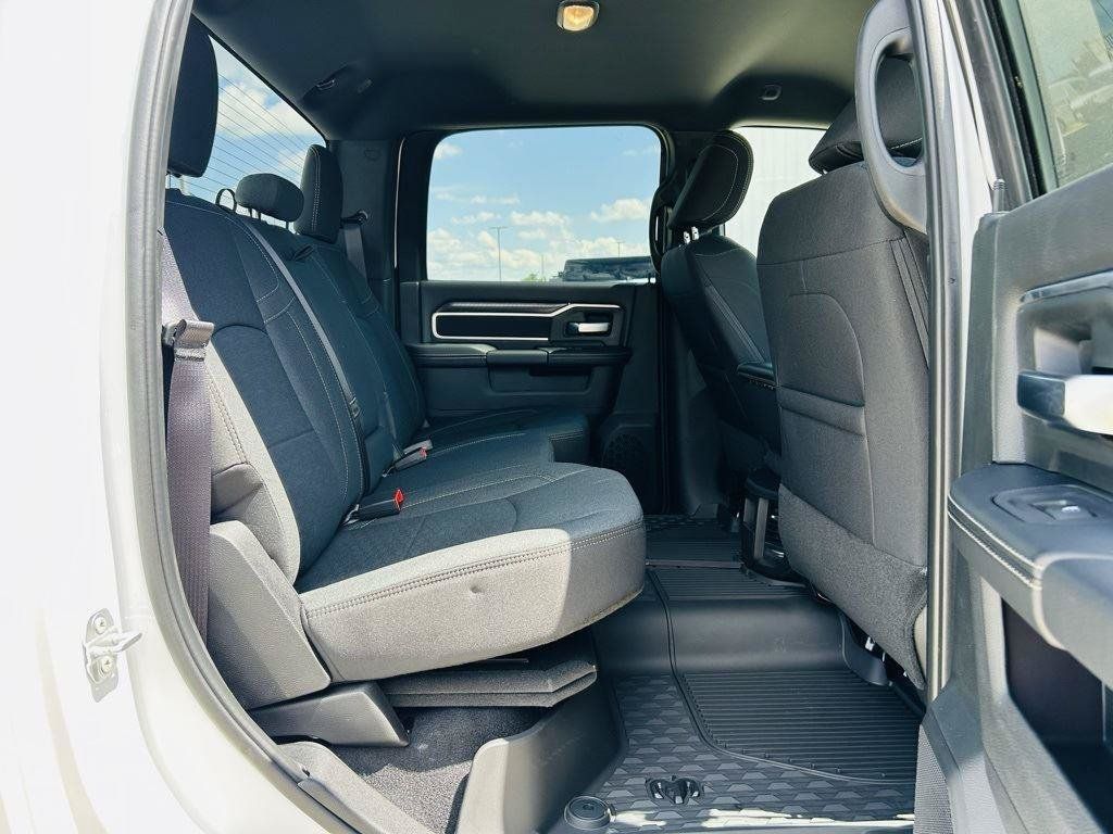 New 2025 RAM 2500 Big Horn AWD/4WD image 27