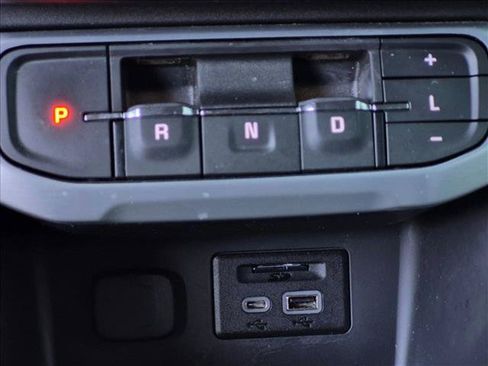 Used 2021 GMC Acadia SLT w/ Elevation Edition FWD image 12