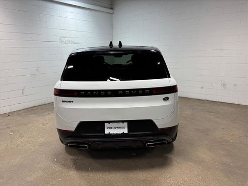 Used 2023 Land Rover Range Rover Sport SE image 8