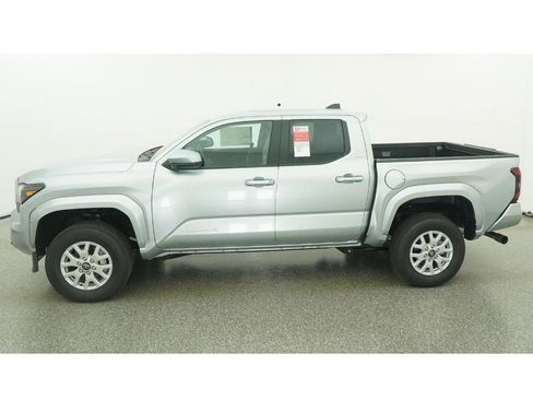 New 2026 Toyota Tacoma SR5 image 3