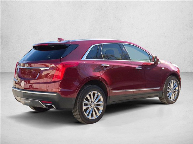 Used 2017 Cadillac XT5 Platinum w/ Driver Assist Package AWD/4WD image 5