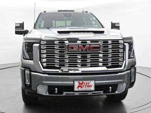 New 2026 GMC Sierra 3500 Denali w/ Denali Reserve Package image 27