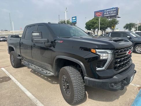 Used 2024 Chevrolet Silverado 2500 ZR2 w/ ZR2 Bison Edition AWD/4WD image 7