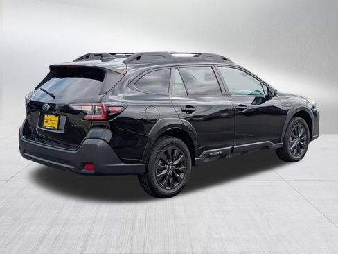 Used 2025 Subaru Outback Onyx Edition AWD/4WD image 7