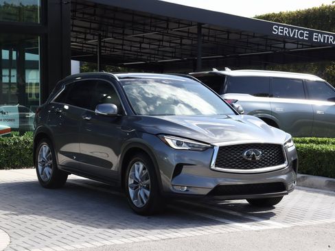 Certified 2022 INFINITI QX50 Luxe image 2