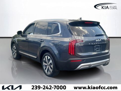 Certified 2022 Kia Telluride EX w/ EX Premium Package FWD image 4