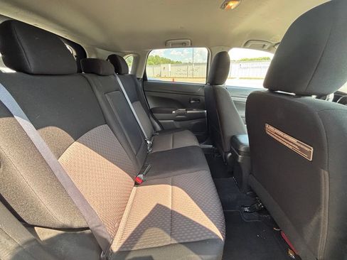 Used 2018 Mitsubishi Outlander Sport ES FWD image 13