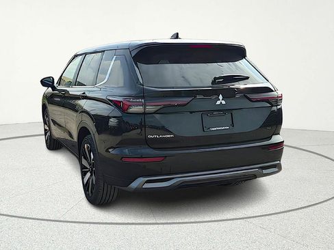 New 2026 Mitsubishi Outlander SE FWD image 5