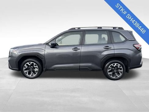 Certified 2025 Subaru Forester image 4