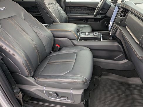 Used 2024 Ford Expedition Max Platinum image 23