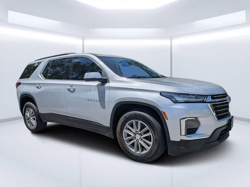 Used 2022 Chevrolet Traverse LT AWD/4WD image 1