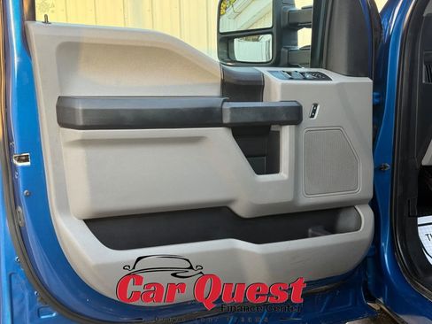 Used 2017 Ford F150 XL w/ Equipment Group 101A Mid AWD/4WD image 11