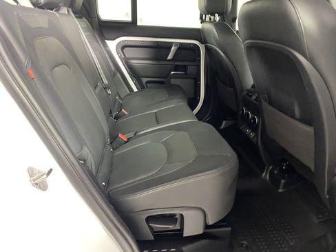 Used 2023 Land Rover Defender 110 X-Dynamic SE image 16