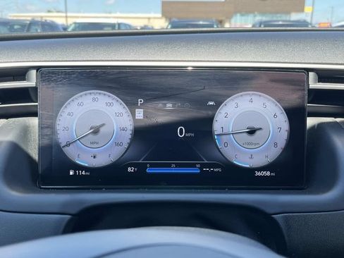 Certified 2022 Hyundai Tucson Limited AWD/4WD image 40