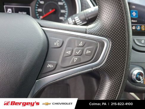 Used 2022 Chevrolet Malibu LT image 24