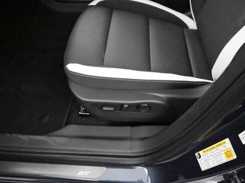 New 2026 Buick Envision Sport Touring AWD/4WD image 14