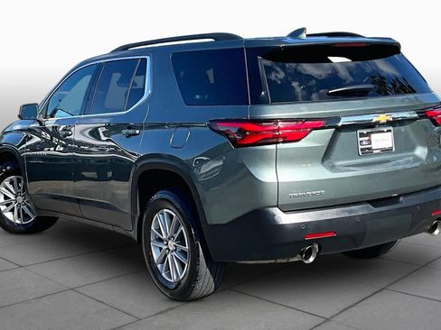 Used 2022 Chevrolet Traverse LT FWD image 12